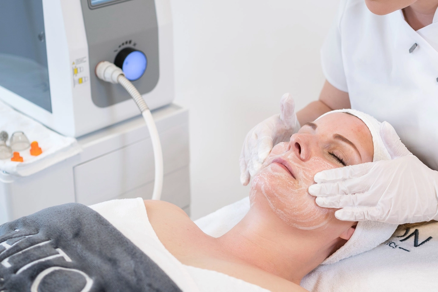 Nicole Reincke Kosmetik – Kosmetikbehandlung – Aqua Facial